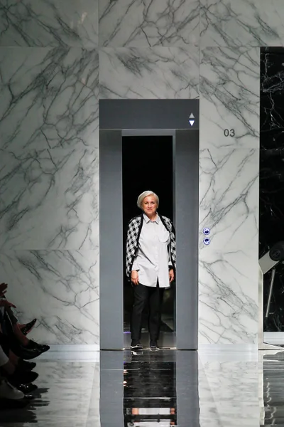 Look 52